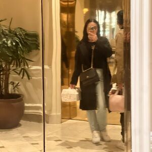 Meet your Posher, Sheyla